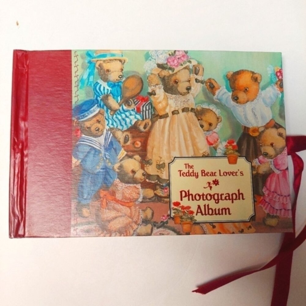 Vintage 1996 Teddy Bear Lovers Photography Album HardcoverRed